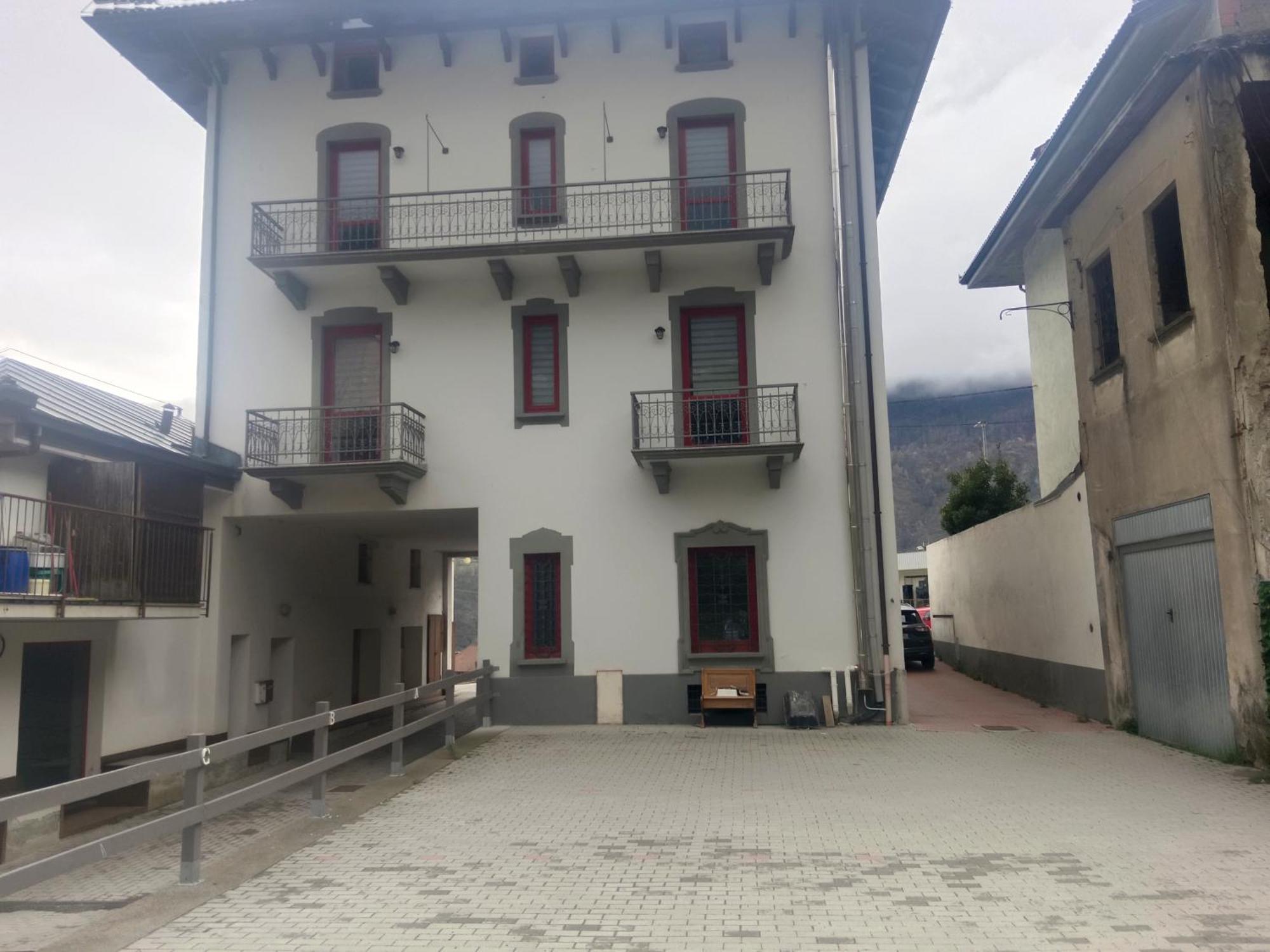 Appartement Liberty House Alps à Châtillon Extérieur photo