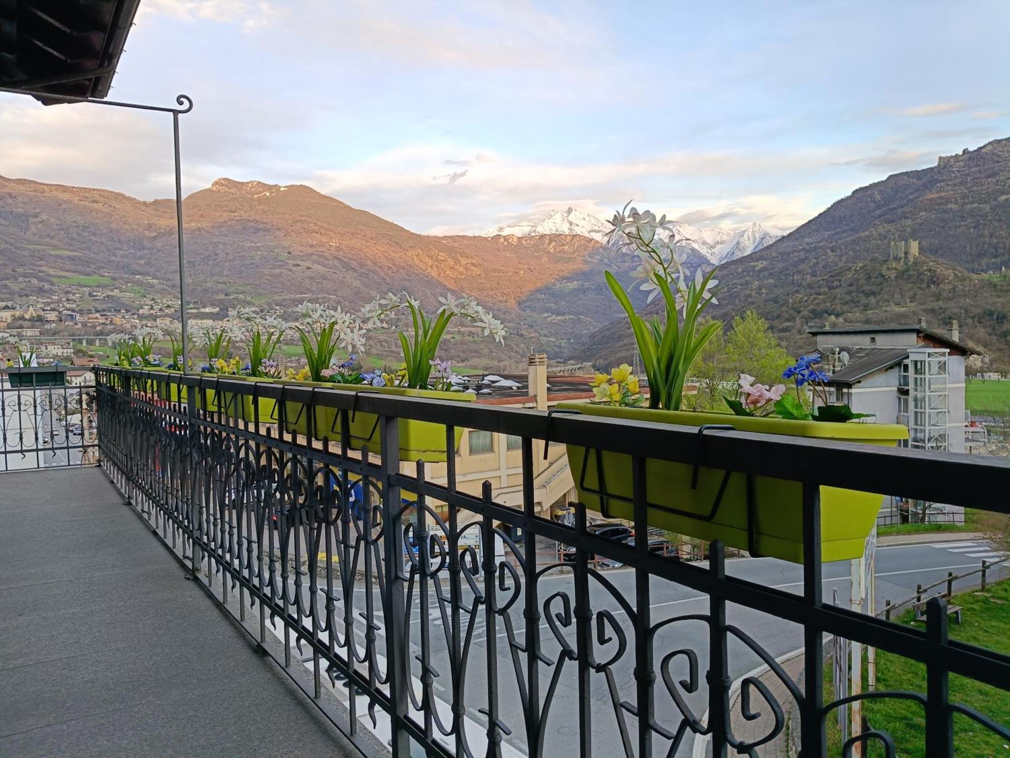 Appartement Liberty House Alps à Châtillon Extérieur photo